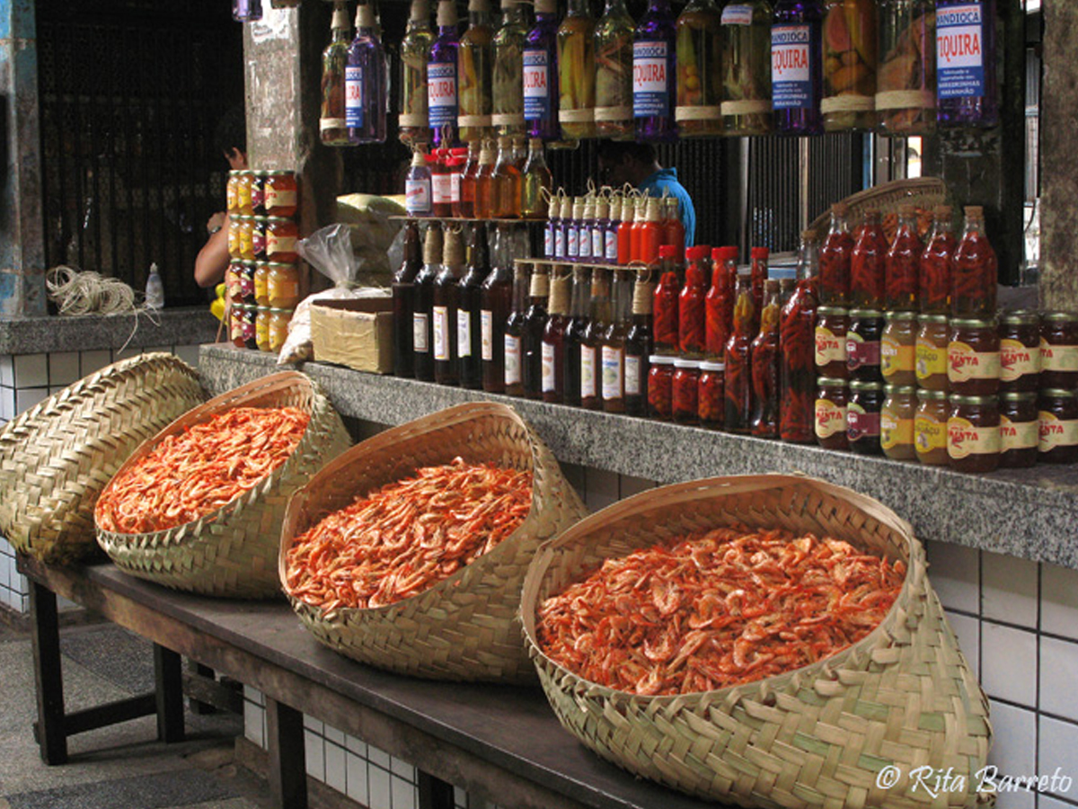 Camarão seco (dried shrimps)