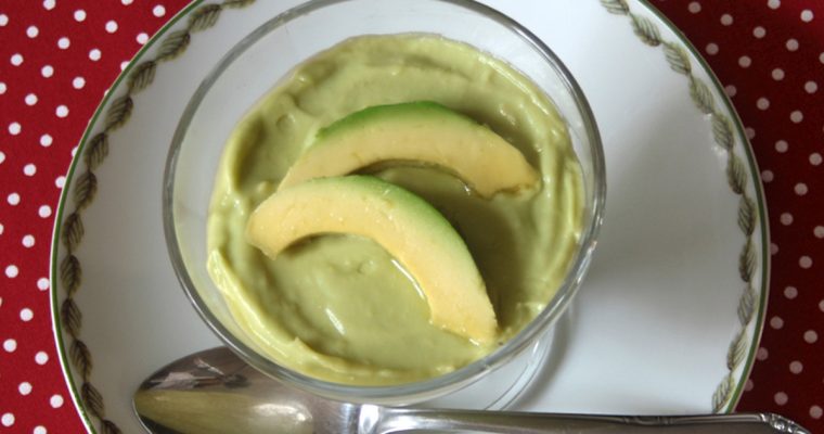 Creme de abacate (Sweet Avocado Cream)