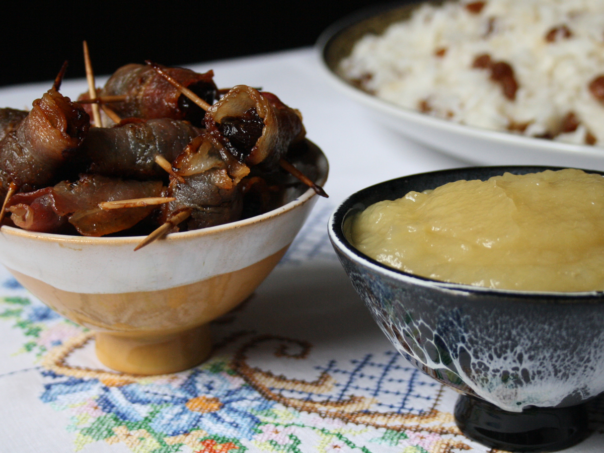 Ameixa com bacon e Purê de maçã