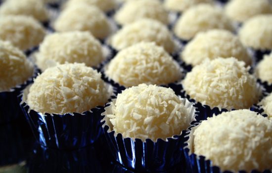 Beijinho (Coconut Balls)