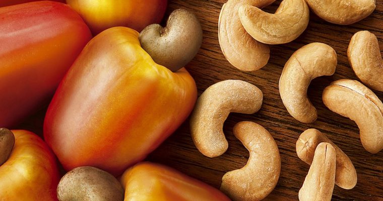 Cajú (cashew nut)