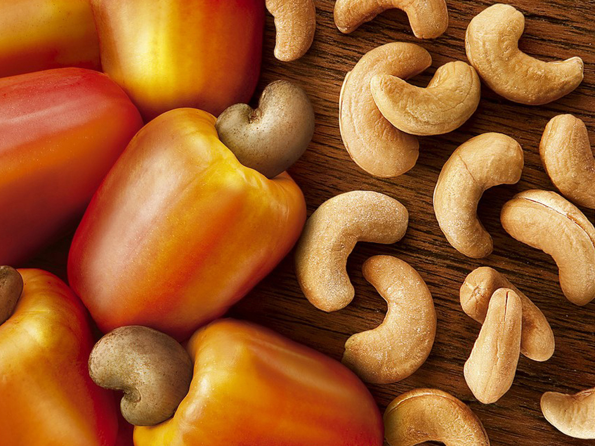 Cajú (cashew nut)