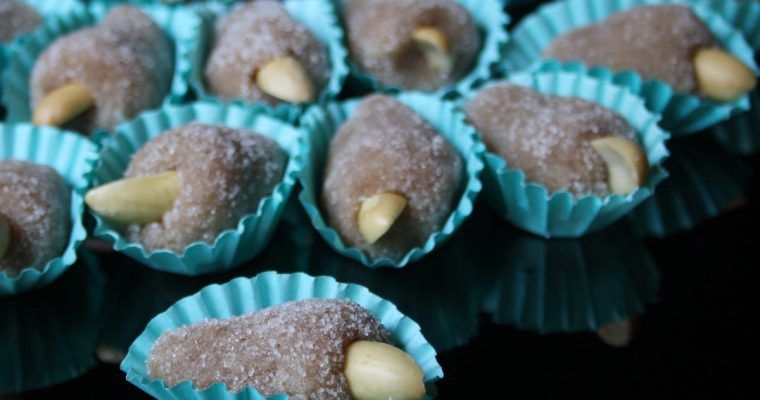 Cajuzinho (Cashew Balls)