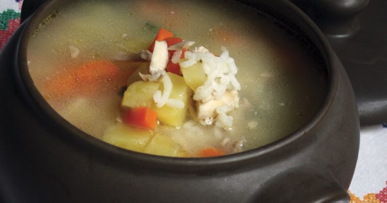 Canja de galinha (Chicken Broth)