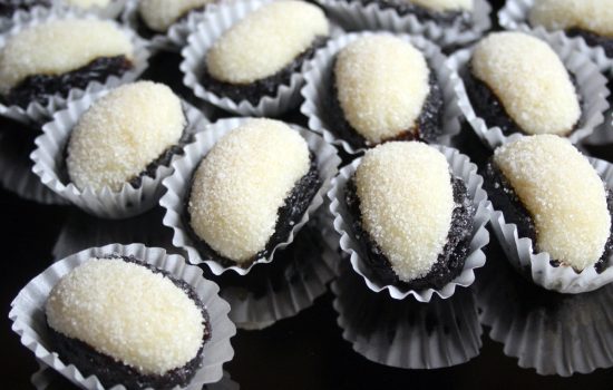 Olho de sogra (Pasticcino alle prugne e cocco)